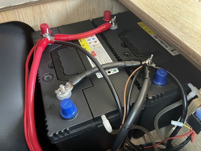 キャンピングカー バンコン ﾊｲｴｰｽ FOCS DS-F FFﾋｰﾀｰ 冷蔵庫 4WD