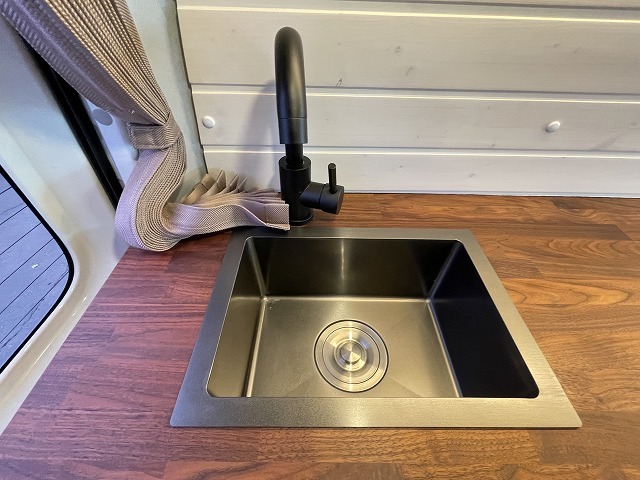 キャンピングカー バンコン ﾊｲｴｰｽ ﾄﾞﾘｰﾑﾄﾞﾗｲﾌﾞTAMA ｸﾗｼｯｸﾗｲﾄ