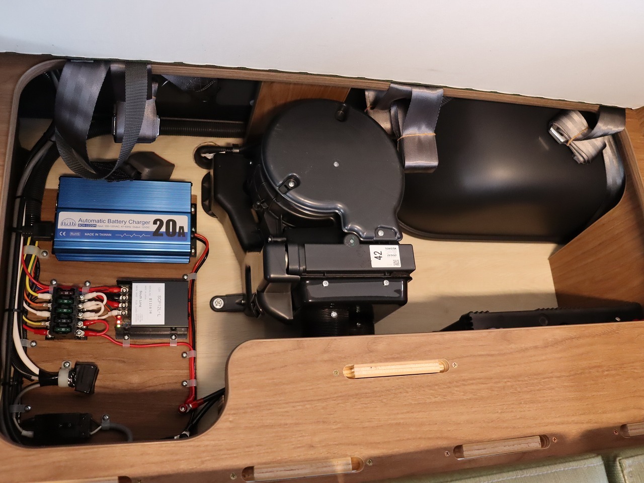 キャンピングカー バンコン ﾊｲｴｰｽ FOCS DS-L ﾜﾝｵｰﾅｰ 