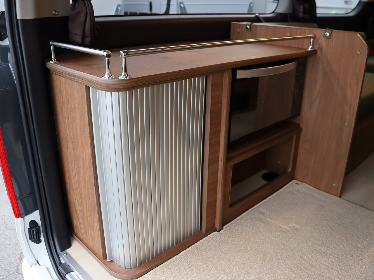 キャンピングカー バンコン ﾊｲｴｰｽ FOCS DS-L ﾜﾝｵｰﾅｰ 