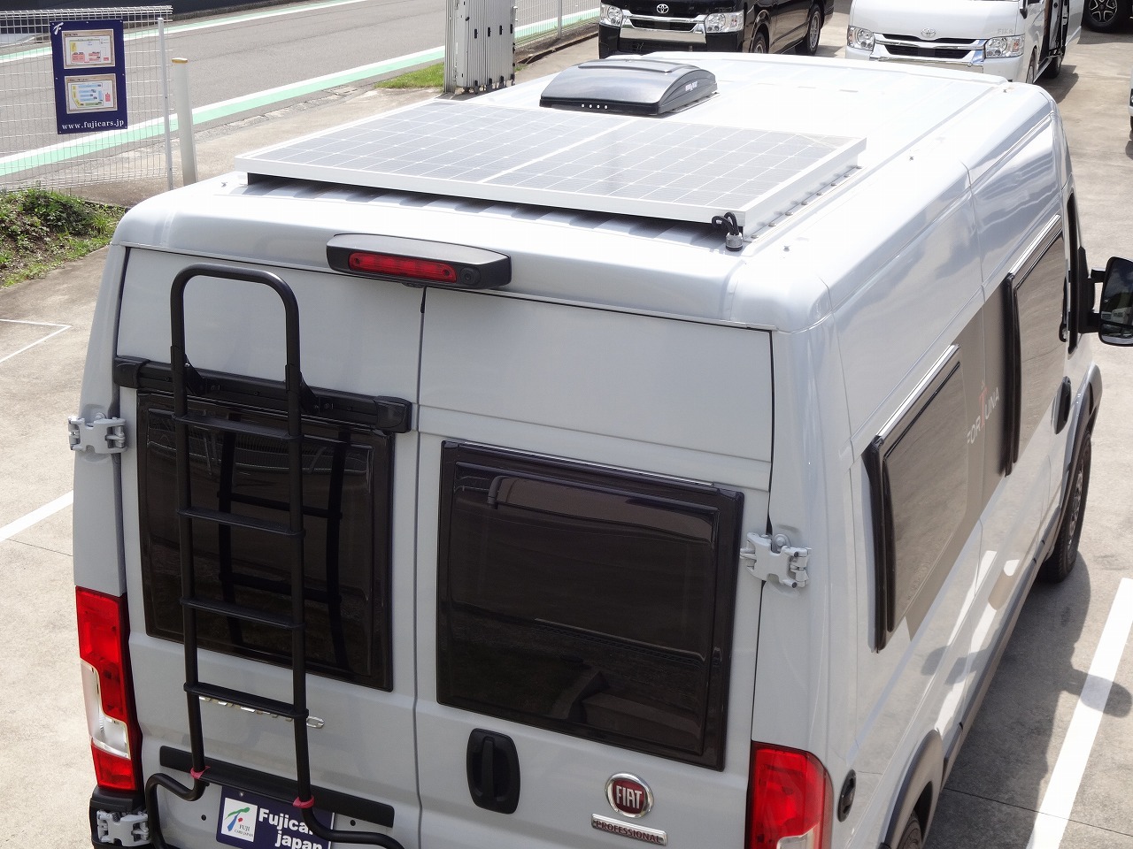 キャンピングカー バンコン ﾃﾞｭｶﾄ ﾅｯﾂRV ﾌｫﾙﾄﾅM 9AT ﾘﾁｳﾑ