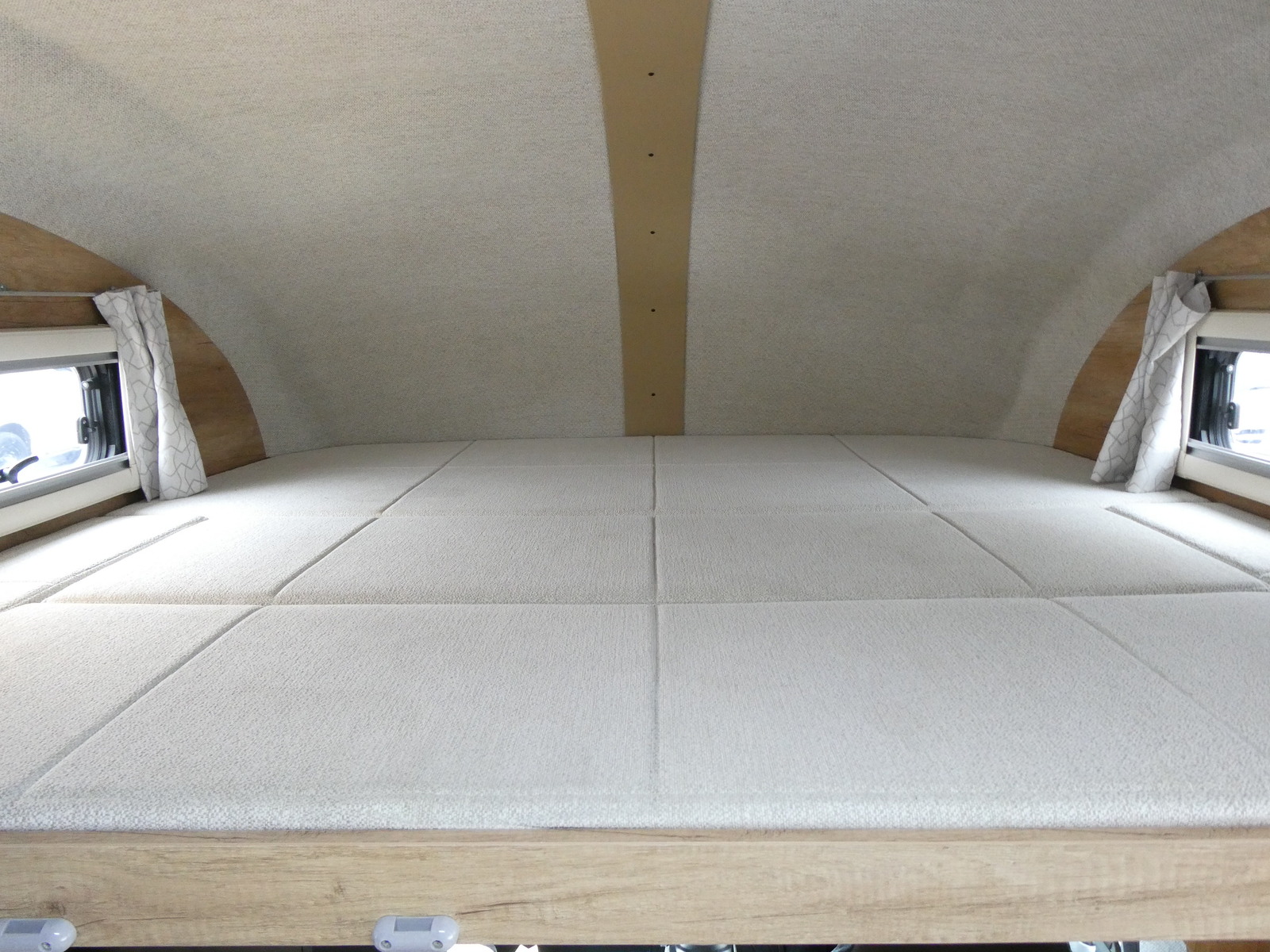 キャンピングカー キャブコン ﾅｯﾂRV　ｸﾚｱ5.3W　ﾊｲﾊﾟｰｴﾎﾞ3　ｸﾚｻﾅ