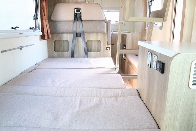 キャンピングカー キャブコン ｶﾑﾛｰﾄﾞ ｷｬﾝﾊﾟｰ厚木 ﾊﾟﾋﾟｰ480 4WD