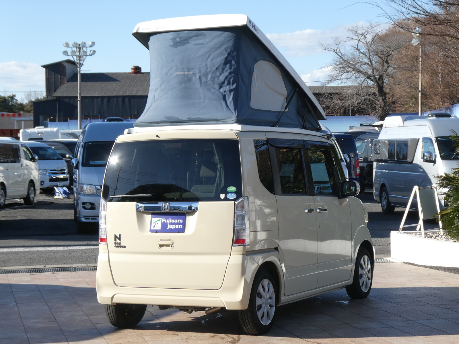 キャンピングカー 軽キャンパー N-BOX　ﾎﾜｲﾄﾊｳｽ　ｷｬﾝﾊﾟｰﾈｵ　4WD　ｿｰﾗｰ