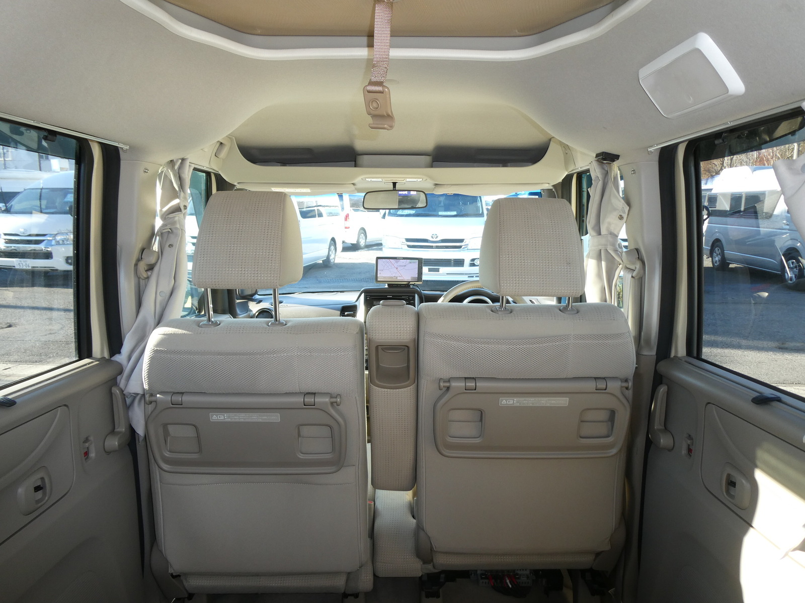 キャンピングカー 軽キャンパー N-BOX　ﾎﾜｲﾄﾊｳｽ　ｷｬﾝﾊﾟｰﾈｵ　4WD　ｿｰﾗｰ