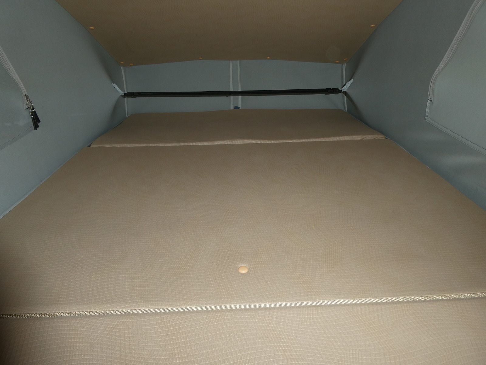 キャンピングカー 軽キャンパー N-BOX　ﾎﾜｲﾄﾊｳｽ　ｷｬﾝﾊﾟｰﾈｵ　4WD　ｿｰﾗｰ