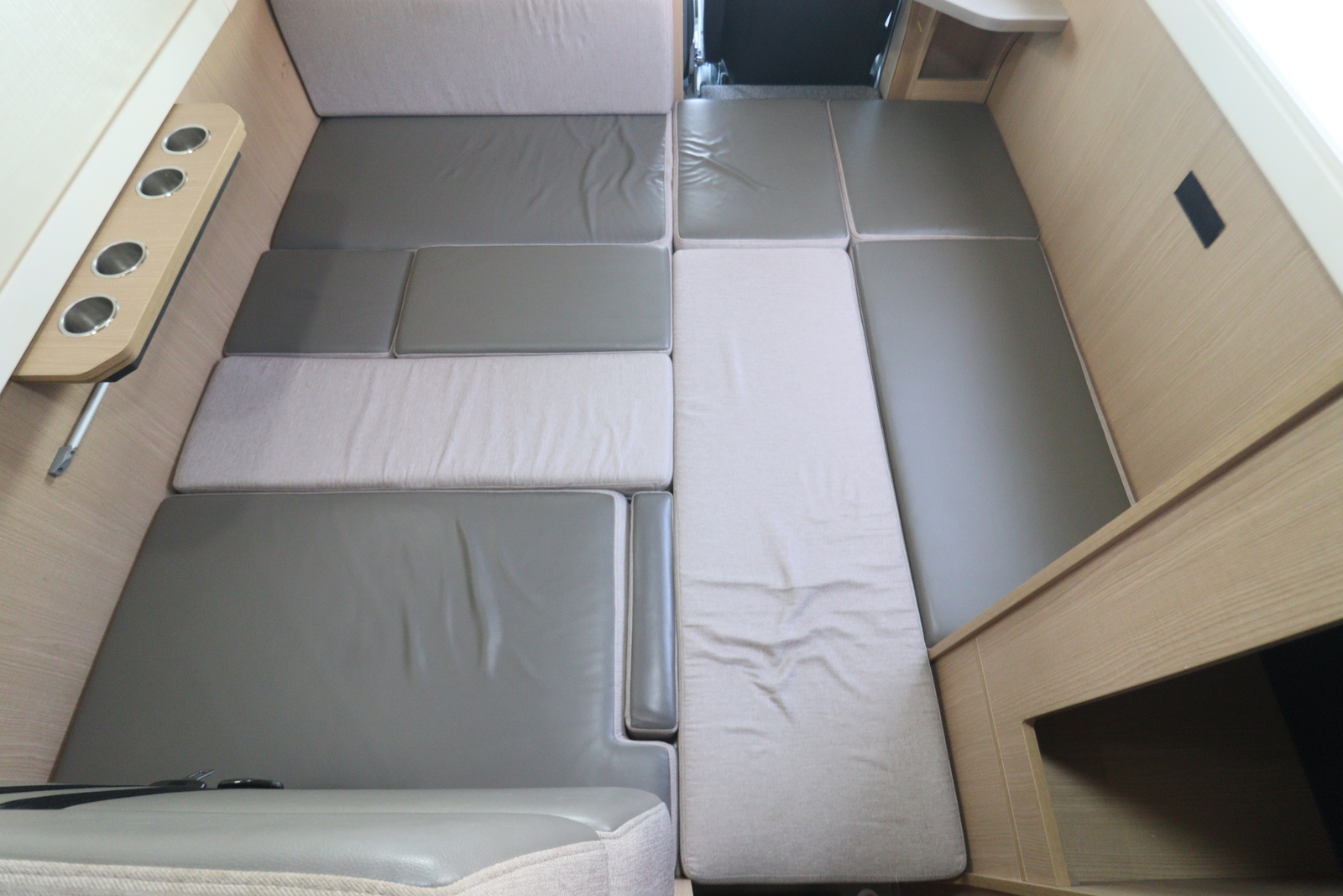 キャンピングカー キャブコン ｶﾑﾛｰﾄﾞ ﾊﾞﾝﾃｯｸ ｺﾙﾄﾞﾘｰﾌﾞｽ