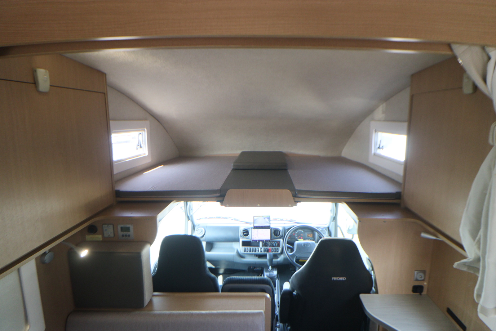 キャンピングカー キャブコン ｶﾑﾛｰﾄﾞ ﾊﾞﾝﾃｯｸ ｺﾙﾄﾞﾘｰﾌﾞｽ