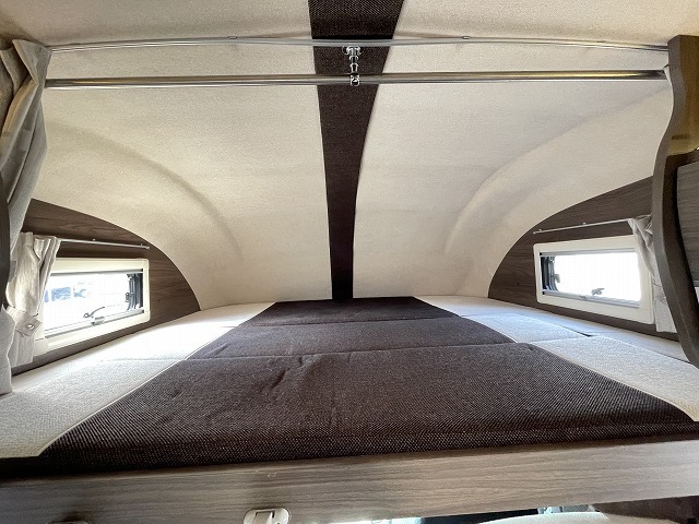 キャンピングカー キャブコン ｶﾑﾛｰﾄﾞﾅｯﾂRVｸﾚｱ5.3Xｴﾎﾞﾘｭｰｼｮﾝ4WD