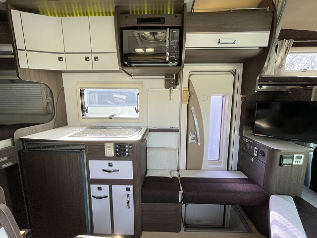 キャンピングカー キャブコン ｶﾑﾛｰﾄﾞﾅｯﾂRVｸﾚｱ5.3Xｴﾎﾞﾘｭｰｼｮﾝ4WD