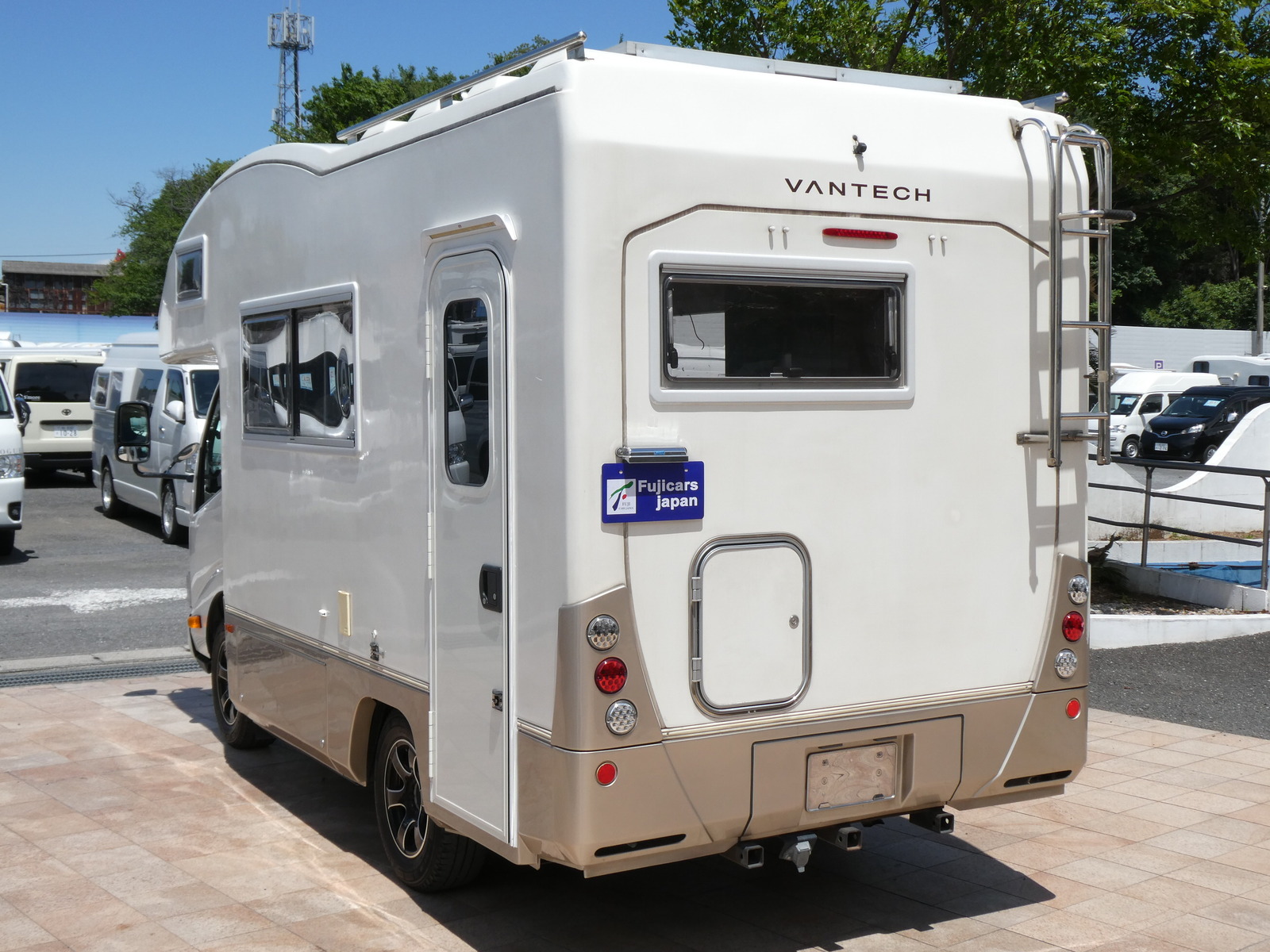 キャンピングカー キャブコン ﾊﾞﾝﾃｯｸ　ｺﾙﾄﾞﾘｰﾌﾞｽ　4WD　家AC　ｿｰﾗｰ