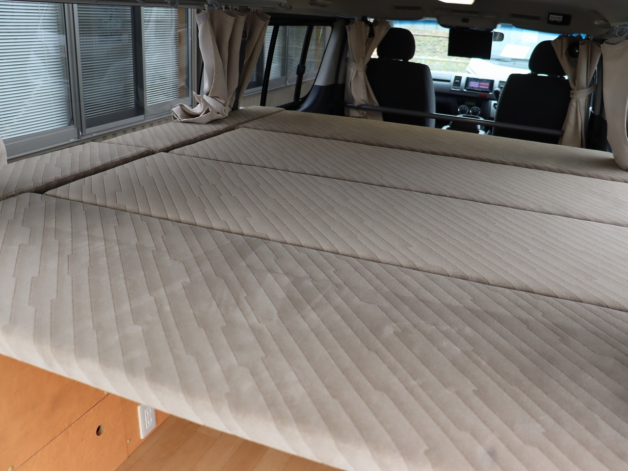 キャンピングカー バンコン ﾊｲｴｰｽ ﾊﾞﾝﾃｯｸ新潟 ﾊﾞﾝﾚﾎﾞVR470