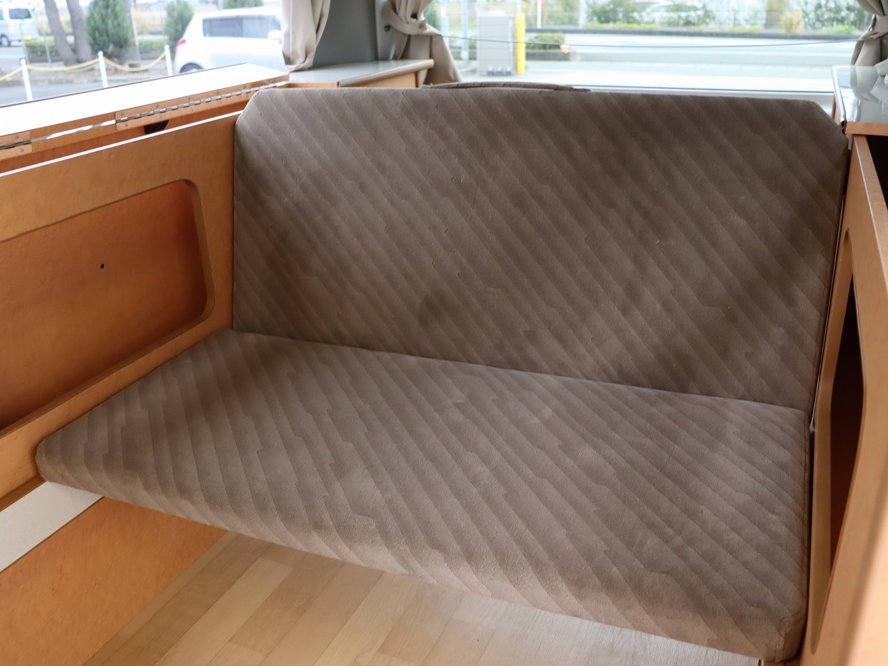 キャンピングカー バンコン ﾊｲｴｰｽ ﾊﾞﾝﾃｯｸ新潟 ﾊﾞﾝﾚﾎﾞVR470