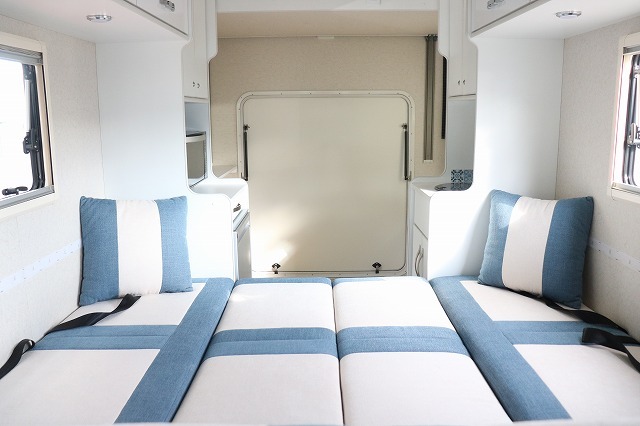 キャンピングカー キャブコン ｶﾑﾛｰﾄﾞ ﾀﾞｲﾚｸﾄｶｰｽﾞ 江の島 4WD