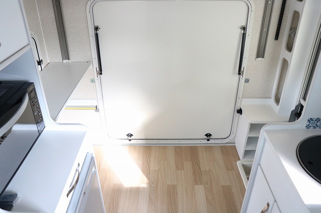 キャンピングカー キャブコン ｶﾑﾛｰﾄﾞ ﾀﾞｲﾚｸﾄｶｰｽﾞ 江の島 4WD