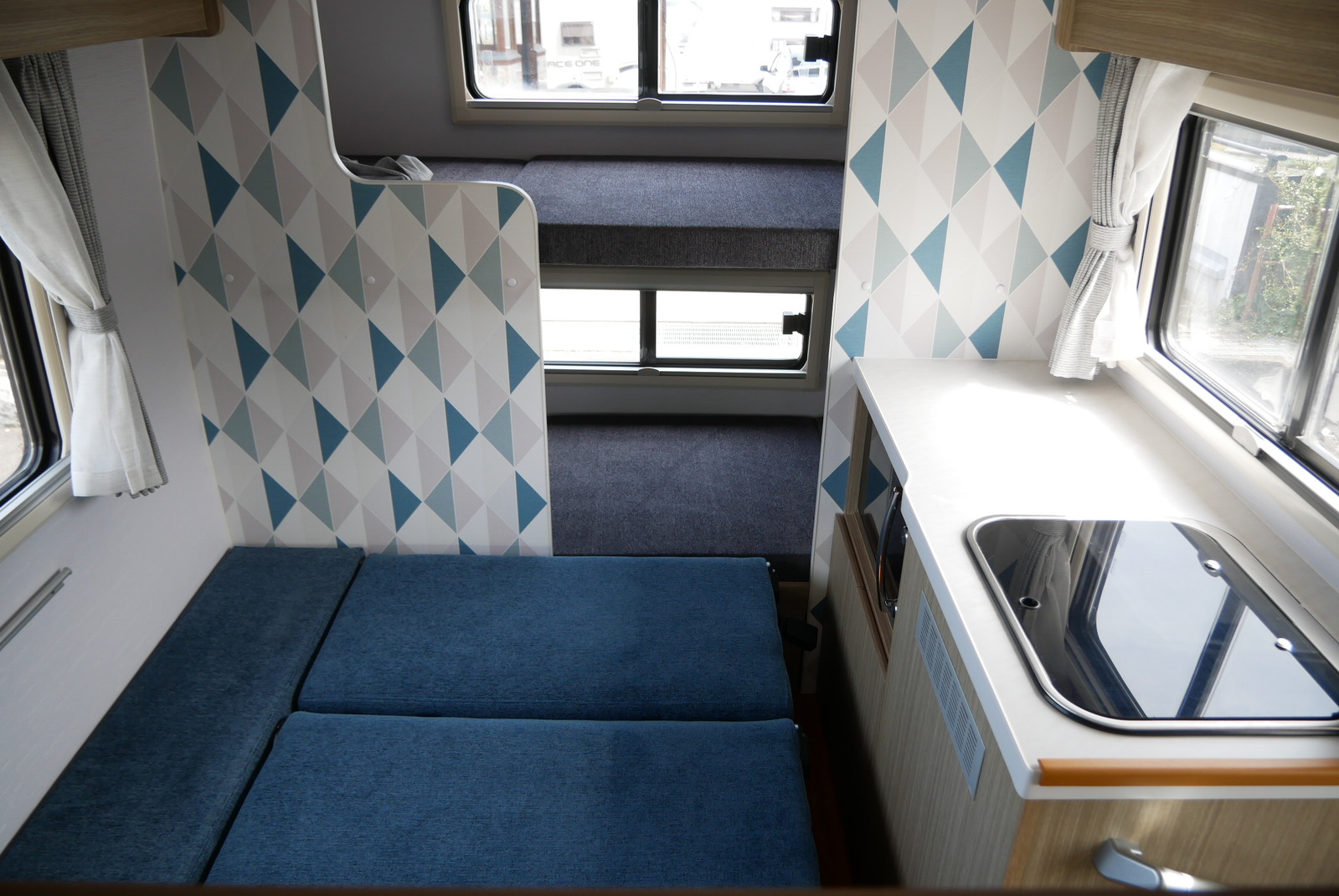 キャンピングカー キャブコン ﾎﾞﾝｺﾞ AtoZ ｱﾚﾝ30 4WD