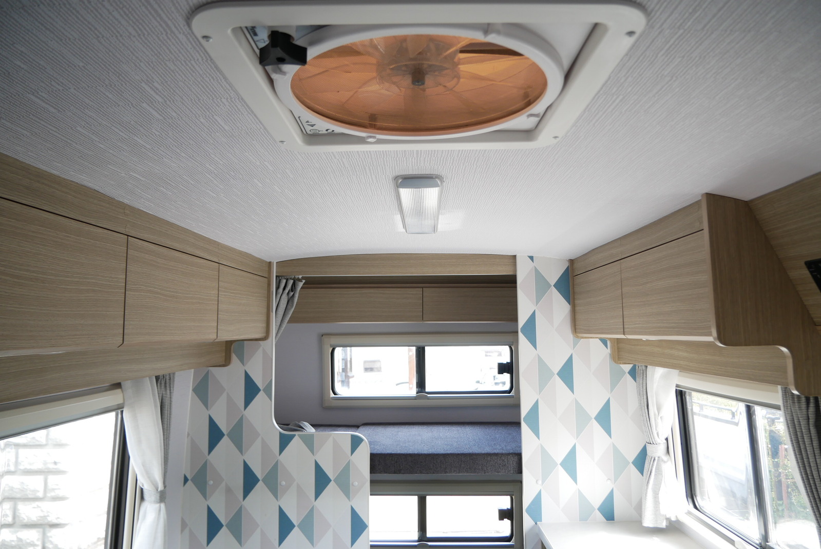 キャンピングカー キャブコン ﾎﾞﾝｺﾞ AtoZ ｱﾚﾝ30 4WD