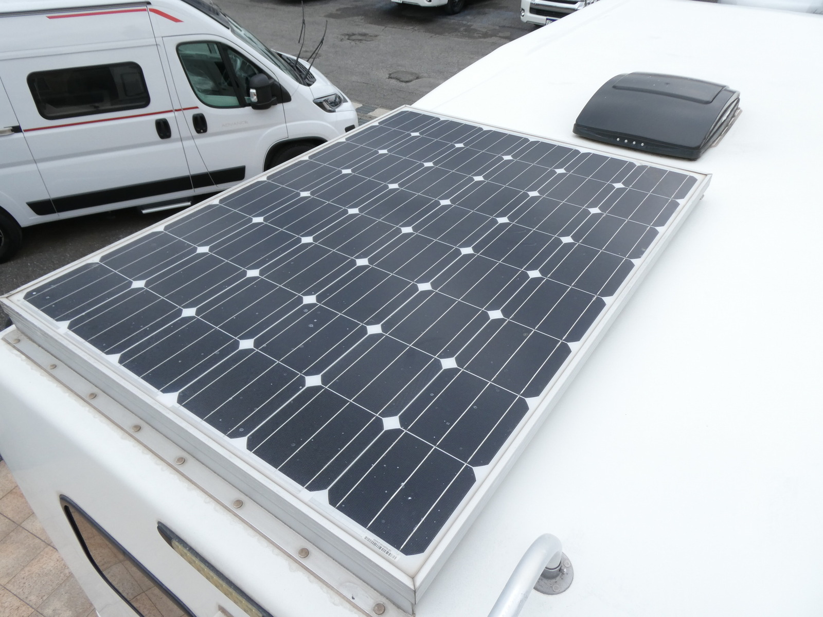 キャンピングカー キャブコン ﾅｯﾂRV　ｸﾚｿﾝﾎﾞﾔｰｼﾞｭ　家ｴｱｺﾝ　FF　ｿｰﾗｰ