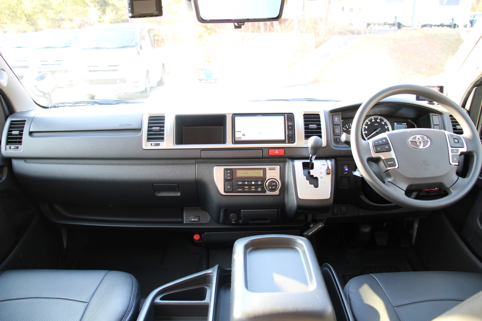 キャンピングカー バンコン ﾊｲｴｰｽ ﾚｸﾋﾞｨ ﾌﾟﾗｽMR 4WD