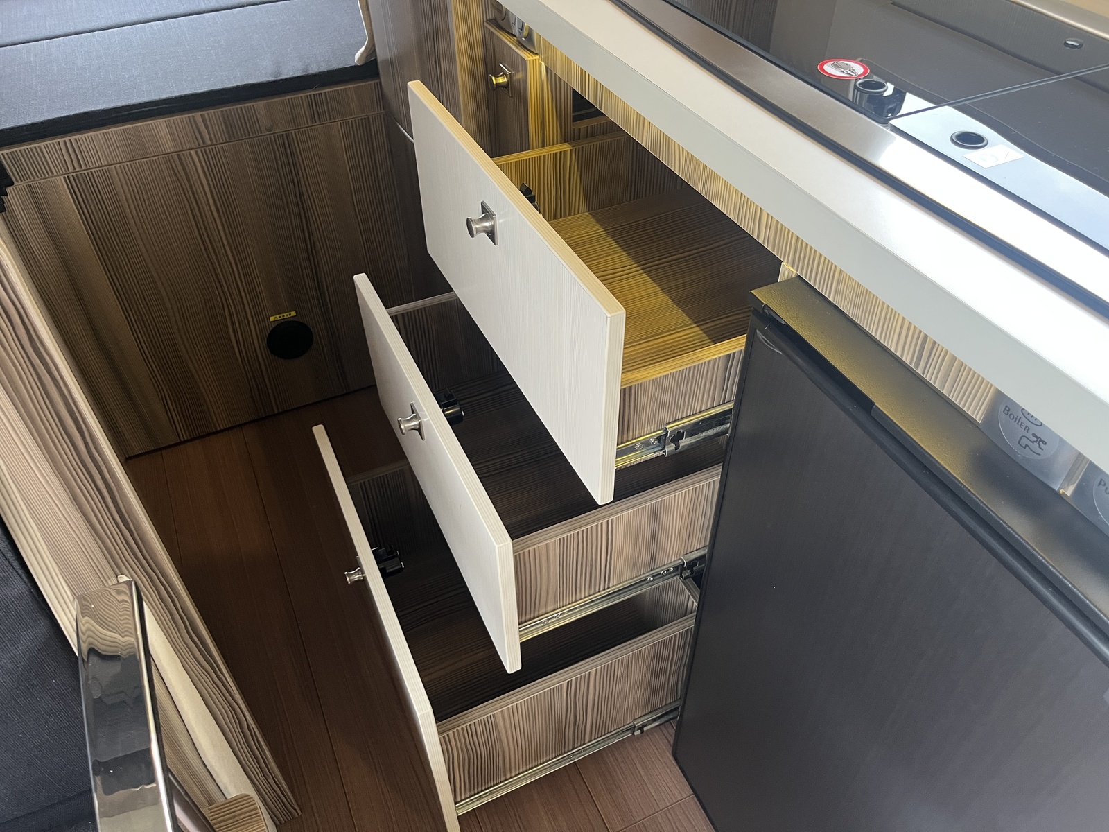 キャンピングカー キャブコン ﾊﾞﾝﾃｯｸ ｼﾞﾙ520ｸﾙｰｽﾞ 家AC ｸﾚｻﾅ 4駆