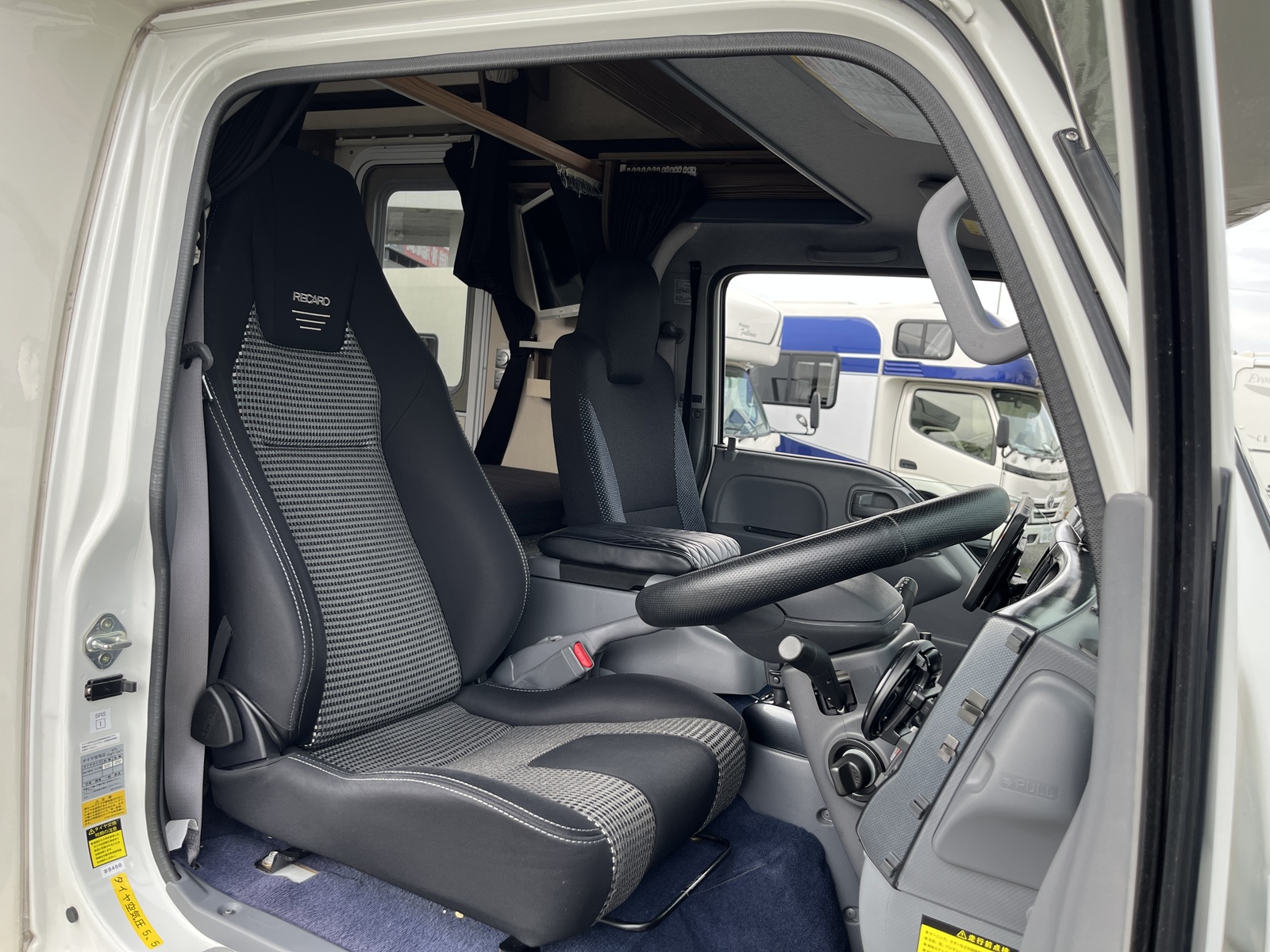 キャンピングカー キャブコン ﾊﾞﾝﾃｯｸ ｼﾞﾙ520ｸﾙｰｽﾞ 家AC ｸﾚｻﾅ 4駆