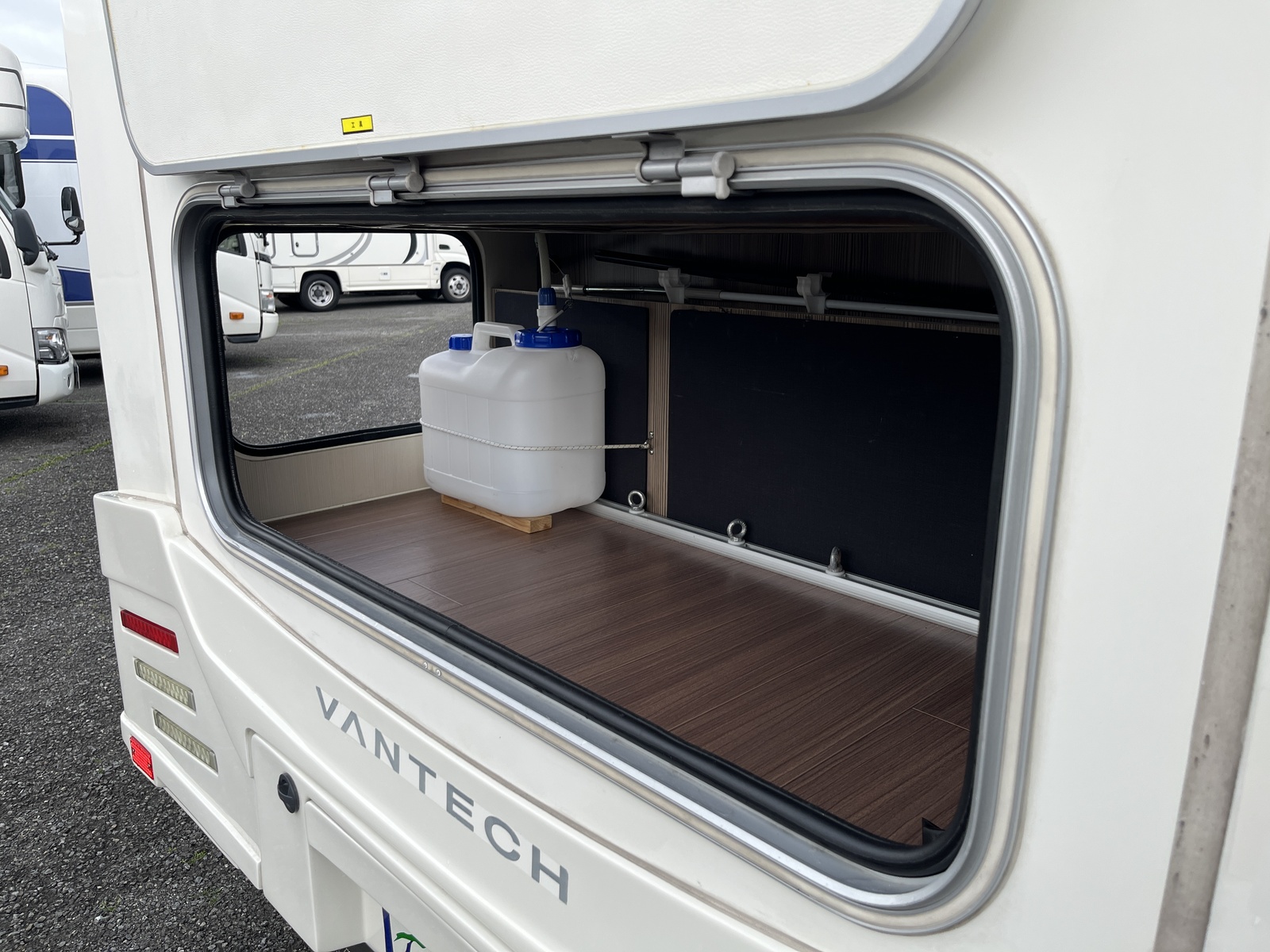 キャンピングカー キャブコン ﾊﾞﾝﾃｯｸ ｼﾞﾙ520ｸﾙｰｽﾞ 家AC ｸﾚｻﾅ 4駆