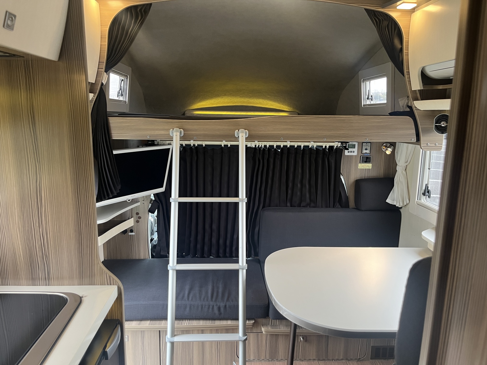 キャンピングカー キャブコン ﾊﾞﾝﾃｯｸ ｼﾞﾙ520ｸﾙｰｽﾞ 家AC ｸﾚｻﾅ 4駆