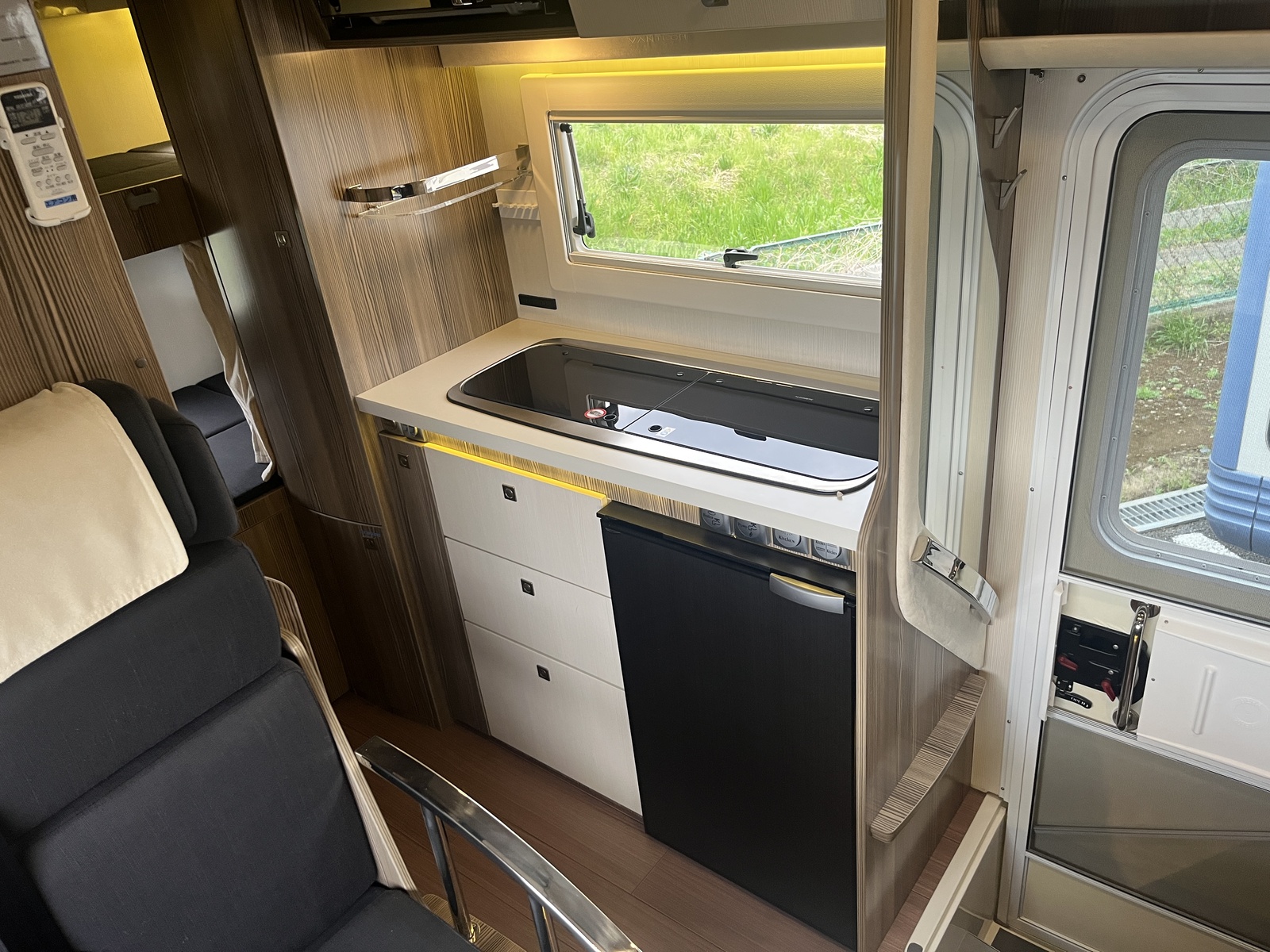 キャンピングカー キャブコン ﾊﾞﾝﾃｯｸ ｼﾞﾙ520ｸﾙｰｽﾞ 家AC ｸﾚｻﾅ 4駆