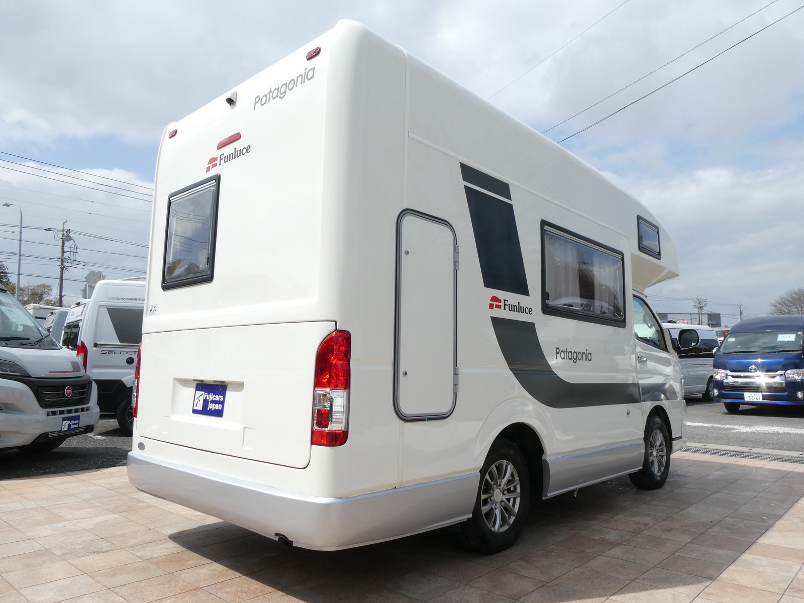 キャンピングカー キャブコン ﾌｧﾝﾙｰﾁｪ　ﾊﾟﾀｺﾞﾆｱ　家AC　ｿｰﾗｰ　FF