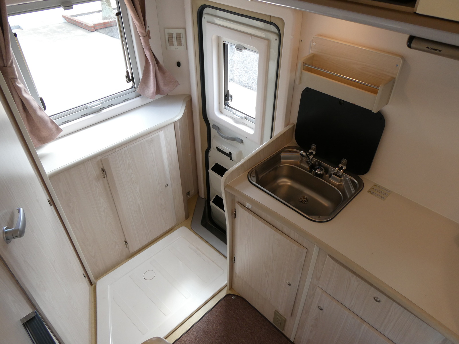 キャンピングカー キャブコン ﾌｧﾝﾙｰﾁｪ　ﾊﾟﾀｺﾞﾆｱ　家AC　ｿｰﾗｰ　FF