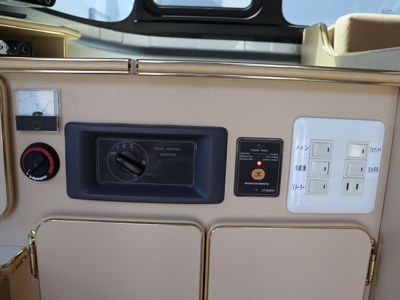 キャンピングカー バンコン NV350ｷｬﾗﾊﾞﾝ ﾘﾗｯｸｽﾜｺﾞﾝ FFﾋｰﾀｰ