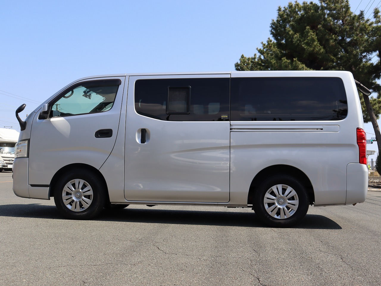 キャンピングカー バンコン NV350ｷｬﾗﾊﾞﾝ ﾘﾗｯｸｽﾜｺﾞﾝ FFﾋｰﾀｰ