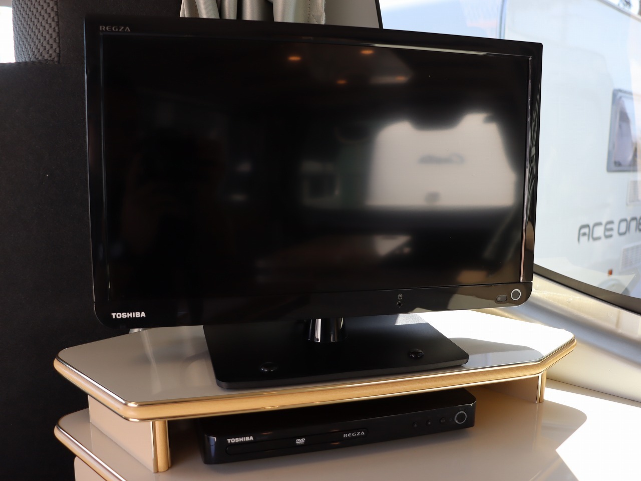 キャンピングカー バンコン NV350ｷｬﾗﾊﾞﾝ ﾘﾗｯｸｽﾜｺﾞﾝ FFﾋｰﾀｰ