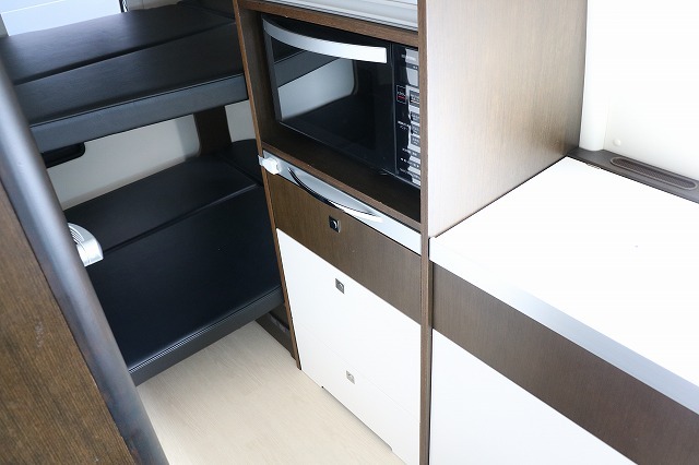 キャンピングカー バンコン ﾊｲｴｰｽ ﾄｲﾌｧｸﾄﾘｰGTｸﾞﾗﾝﾃﾞ FF暖房4WD