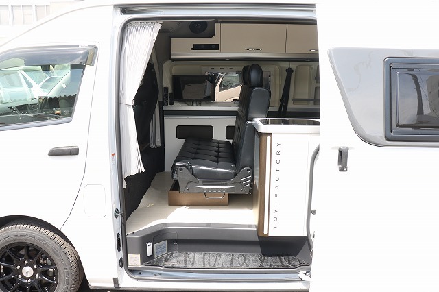 キャンピングカー バンコン ﾊｲｴｰｽ ﾄｲﾌｧｸﾄﾘｰGTｸﾞﾗﾝﾃﾞ FF暖房4WD