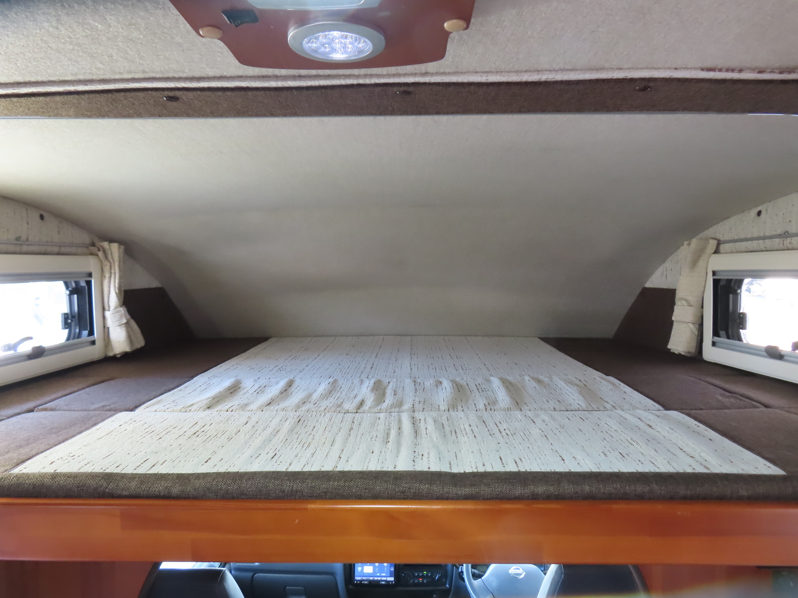 キャンピングカー キャブコン ﾊﾞﾈｯﾄ 東和 ｶｰﾋﾞｨRWB 家庭用ｴｱｺﾝ