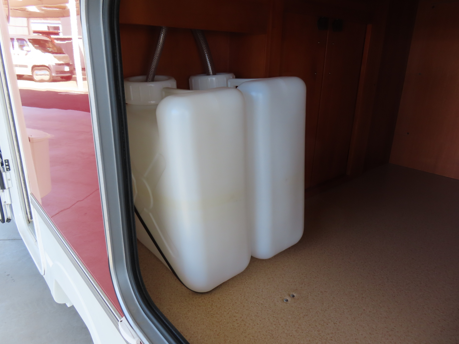 キャンピングカー キャブコン ﾊﾞﾈｯﾄ 東和 ｶｰﾋﾞｨRWB 家庭用ｴｱｺﾝ