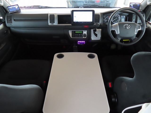 キャンピングカー バンコン ﾊｲｴｰｽRVﾋﾞｯｸﾌｯﾄｵｸﾀｰﾋﾞｱ 家ｴｱｺﾝ4WD