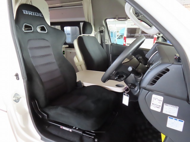 キャンピングカー バンコン ﾊｲｴｰｽRVﾋﾞｯｸﾌｯﾄｵｸﾀｰﾋﾞｱ 家ｴｱｺﾝ4WD