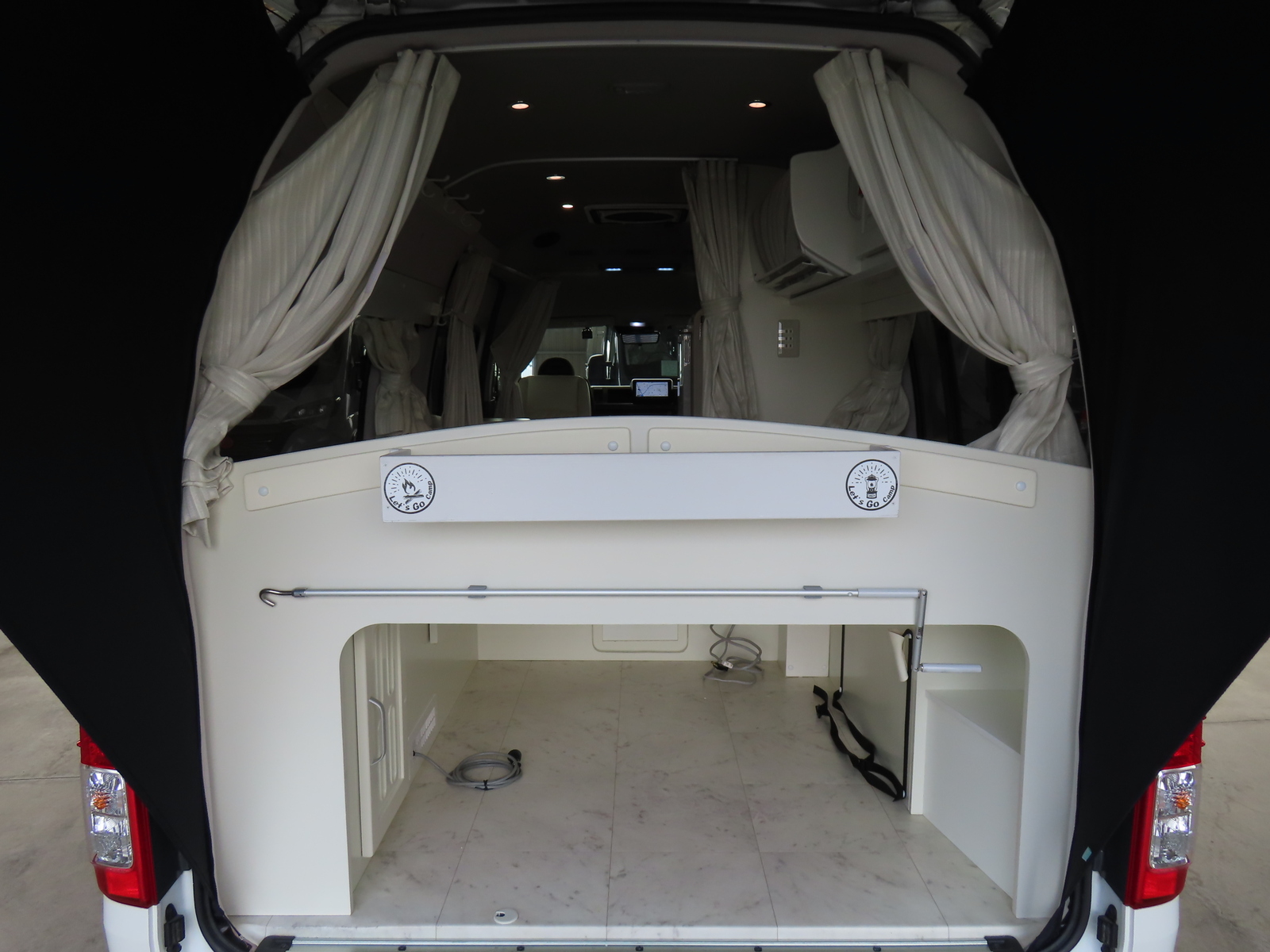 キャンピングカー バンコン ﾊｲｴｰｽRVﾋﾞｯｸﾌｯﾄｵｸﾀｰﾋﾞｱ 家ｴｱｺﾝ4WD