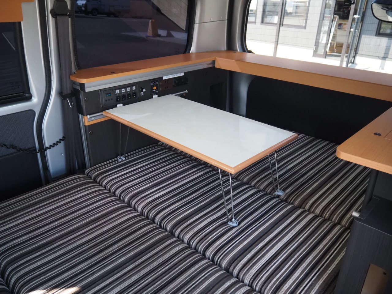 キャンピングカー バンコン ﾀｳﾝｴｰｽ ｱﾙﾄﾋﾟｱｰﾉ 基本電源ﾕﾆｯﾄ 4WD