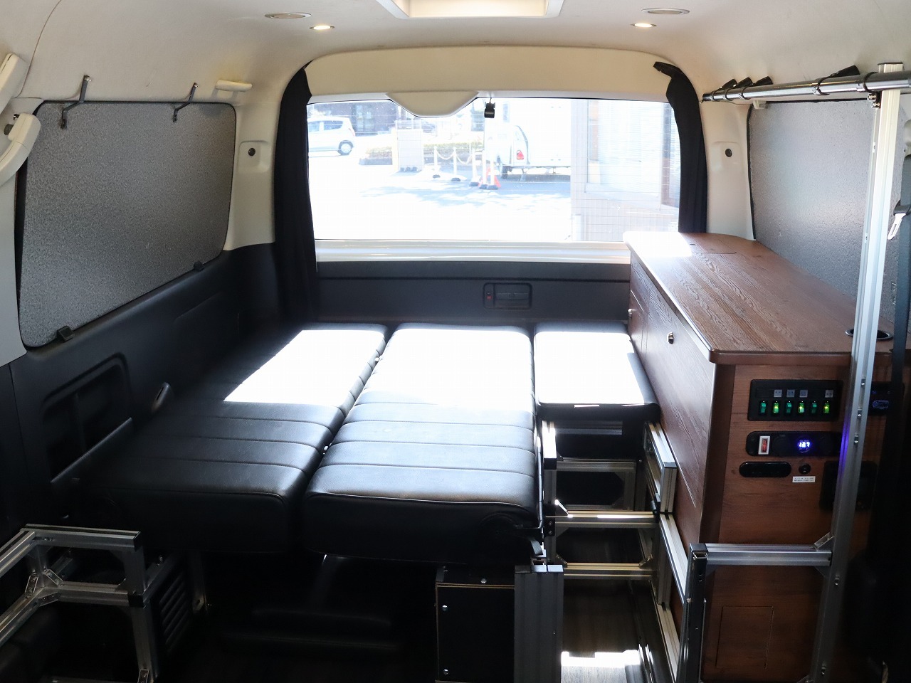 キャンピングカー バンコン ﾊｲｴｰｽ ｷｬﾝｶｰｻｰﾋﾞｽ製 ｵﾘｼﾞﾅﾙｷｬﾝﾊﾟｰ