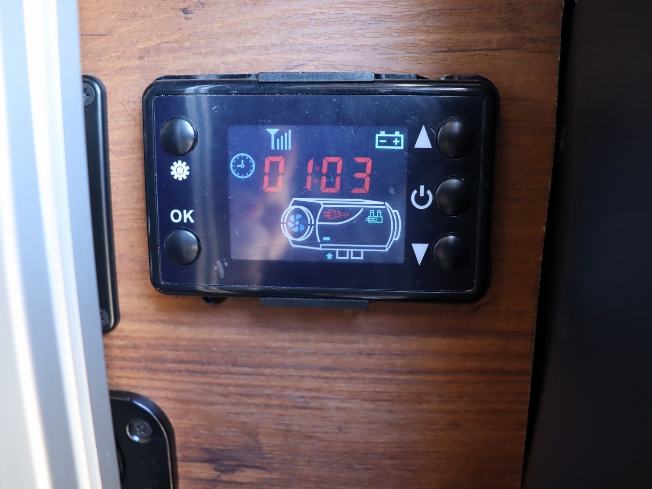 キャンピングカー バンコン ﾊｲｴｰｽ ｷｬﾝｶｰｻｰﾋﾞｽ製 ｵﾘｼﾞﾅﾙｷｬﾝﾊﾟｰ