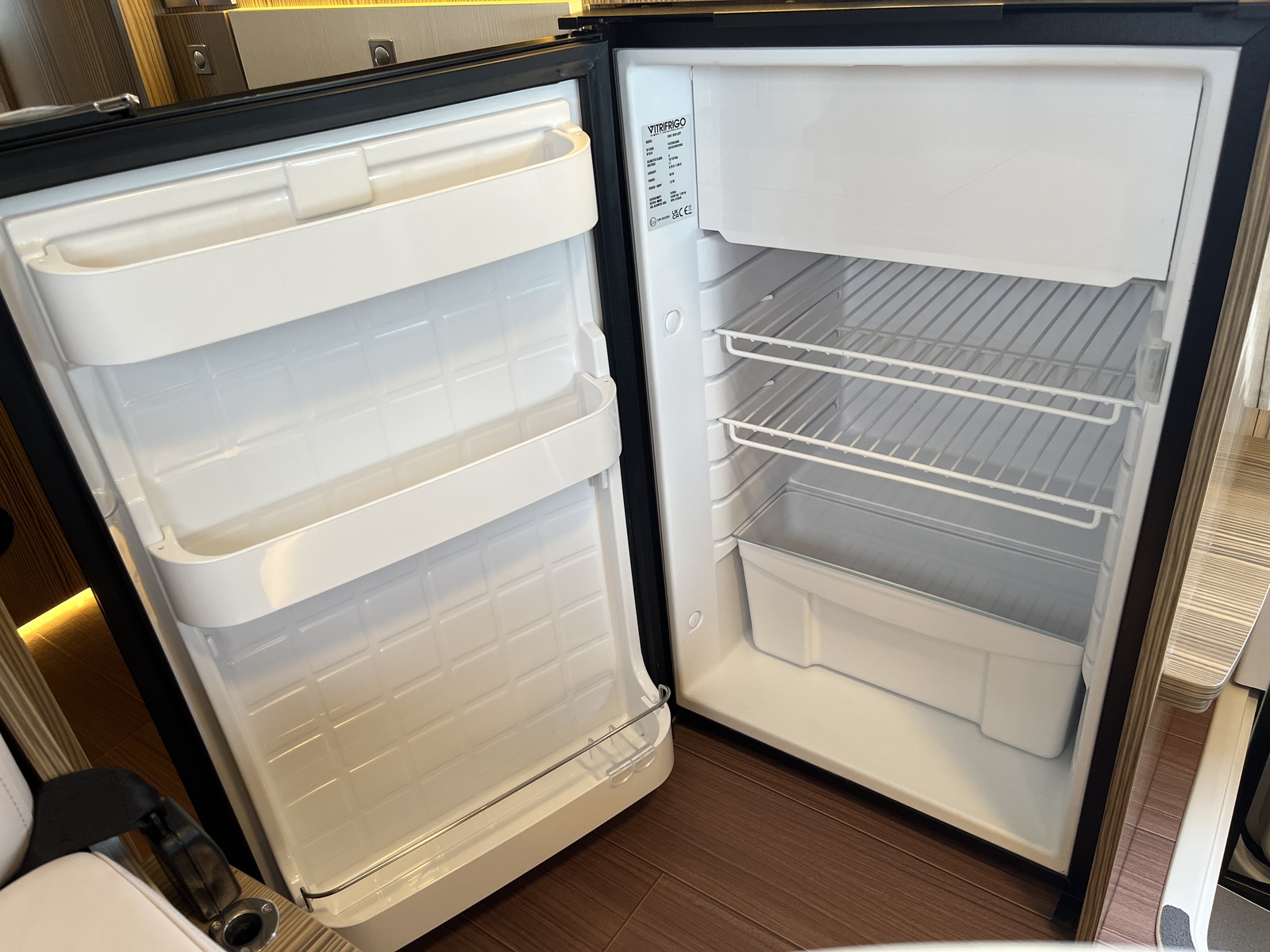 キャンピングカー キャブコン ﾊﾞﾝﾃｯｸ ｼﾞﾙ520ｲﾘｽ ﾘﾁｳﾑ 4駆 1ｵｰﾅｰ