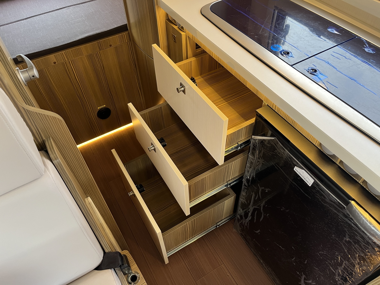 キャンピングカー キャブコン ﾊﾞﾝﾃｯｸ ｼﾞﾙ520ｲﾘｽ ﾘﾁｳﾑ 4駆 1ｵｰﾅｰ