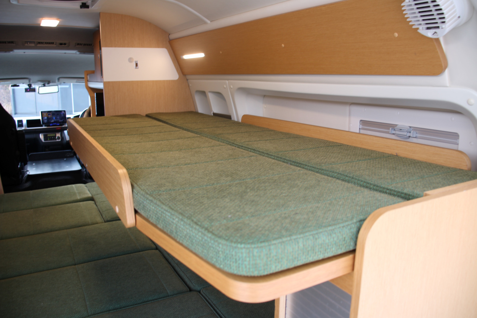 キャンピングカー バンコン ﾊｲｴｰｽ ﾗﾝﾄﾞﾃｨﾋﾟｰ ｸﾞﾗﾝﾃﾞｶｰｻ 4WD