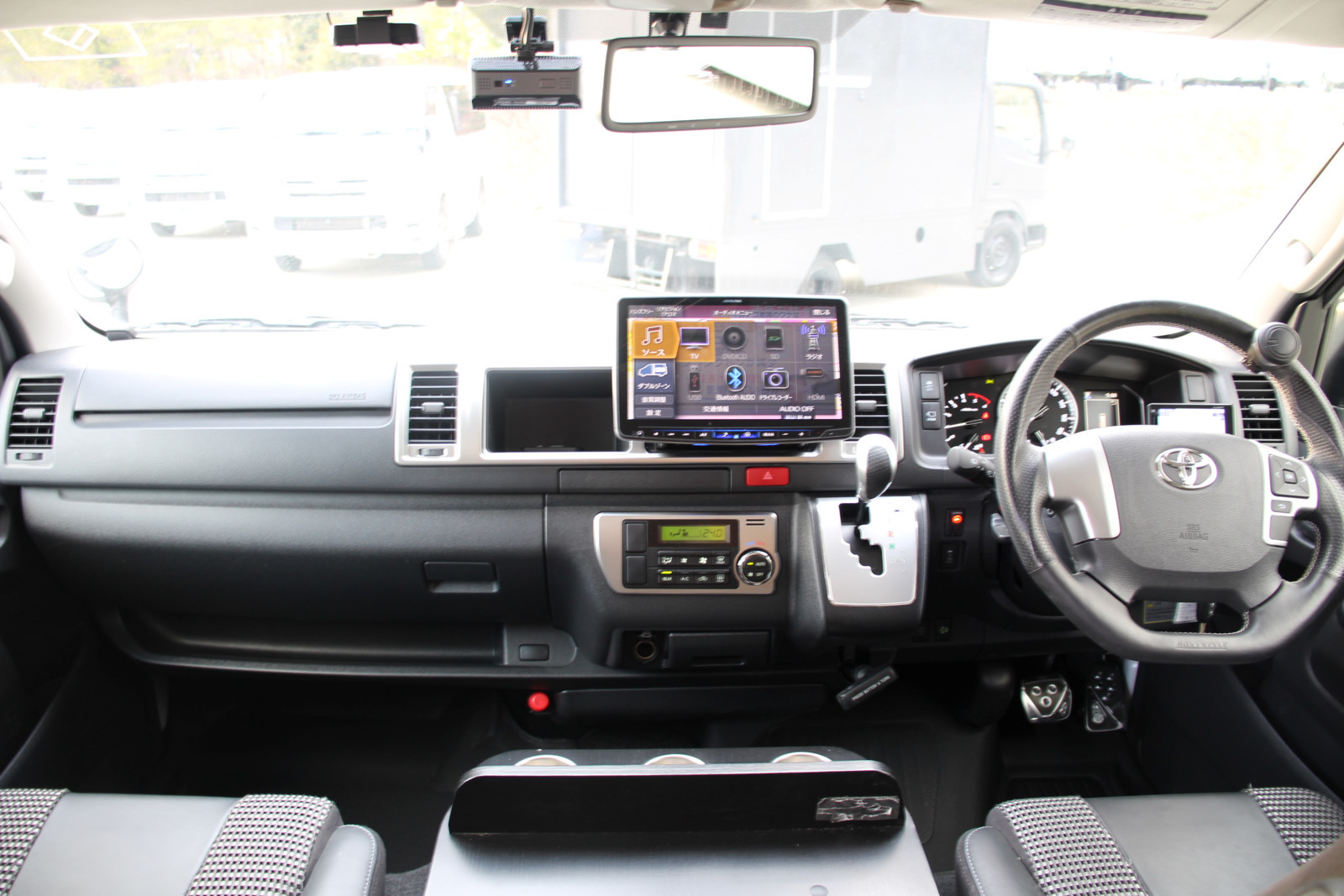 キャンピングカー バンコン ﾊｲｴｰｽ ﾗﾝﾄﾞﾃｨﾋﾟｰ ｸﾞﾗﾝﾃﾞｶｰｻ 4WD