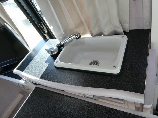 キャンピングカー 軽キャンパー AZ-MAX　k-ai　1500Wｲﾝﾊﾞｰﾀｰ　液晶TV