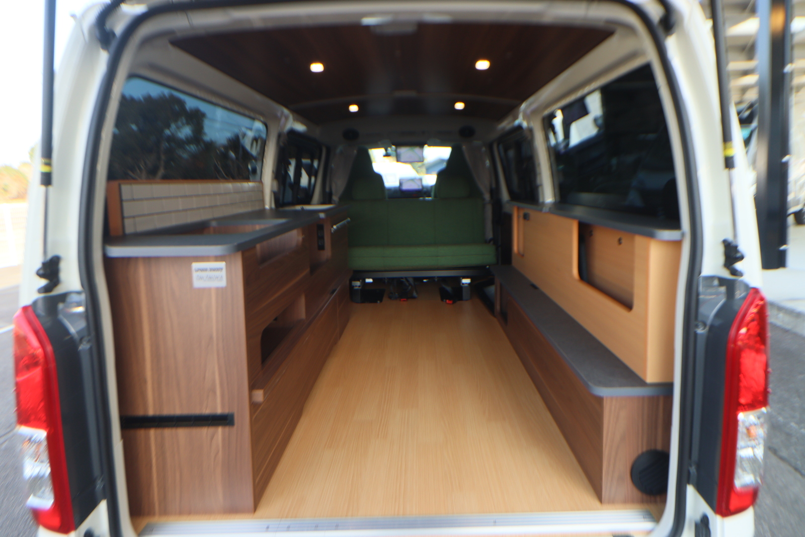 キャンピングカー バンコン ﾊｲｴｰｽ ﾄｲﾌｧｸﾄﾘｰ ｸﾞﾘｰﾝﾊﾞﾃﾞｨAﾀｲﾌﾟ