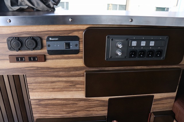 キャンピングカー バンコン ﾊｲｴｰｽ ｹｲﾜｰｸｽ ｸﾗｼｯｸﾊﾞﾝ 4WD